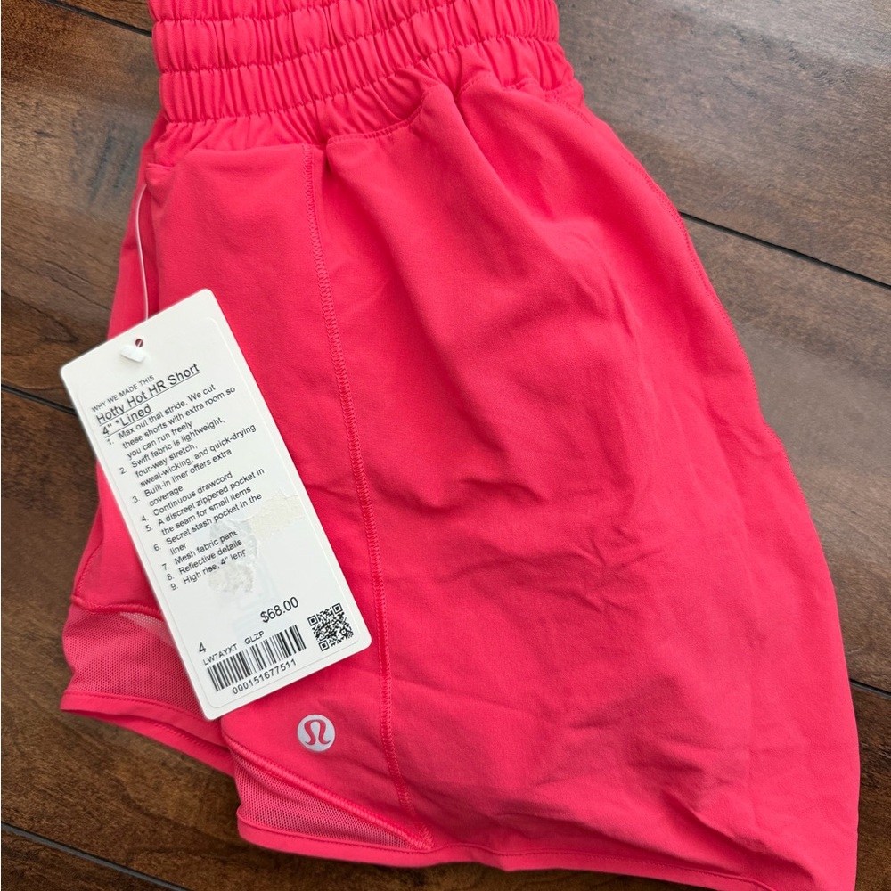 lululemon athletica hotty hot shorts! New